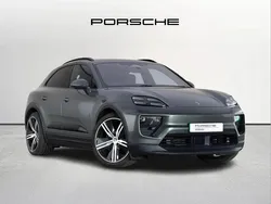 Green Used 2025 Porsche Macan SUV | £88,990