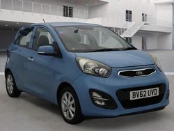 Blue Used 2012 Kia Picanto Hatchback | £2,390 (Good price)