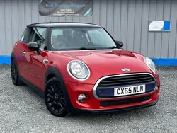 Red Used 2015 Mini Cooper D Hatch Hatchback | £6,489 (Fair price)