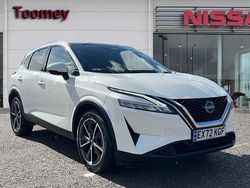 White Used 2022 Nissan Qashqai Tekna SUV | £22,495 (Expensive)