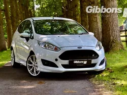 White Used 2014 Ford Fiesta Zetec Hatchback | £5,100 (Fair price)