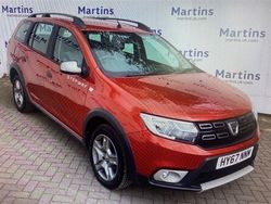 Red Used 2017 Dacia Logan Lauréate Sedan | £6,890 (Expensive)
