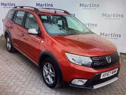 Red Used 2017 Dacia Logan Lauréate Sedan | £6,890 (Expensive)