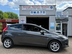 Grey Used 2015 Ford Fiesta Zetec Hatchback | £6,995 (Fair price)