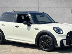 White Used 2022 Mini Cooper Hatch Hatchback | £17,649 (A bit pricey)