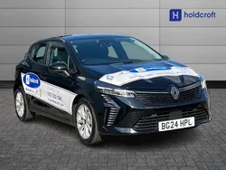 Metallic diamond black Used 2024 Renault Clio V Hatchback | £14,750 (Fair price)
