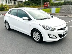 White Used 2015 Hyundai i30 Classic Hatchback | £5,995 (Fair price)
