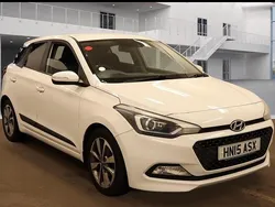 White Used 2015 Hyundai i20 Premium Hatchback | £6,495 (Fair price)