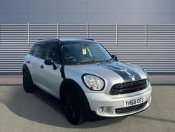 Silver Used 2016 Mini Cooper Countryman SUV | £11,410 (A bit pricey)