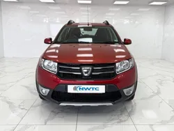 Red Used 2014 Dacia Sandero Lauréate Hatchback | £7,295 (Fair price)