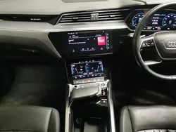 Black Used 2022 Audi e-tron Advanced SUV | £17,867 (Fair price)