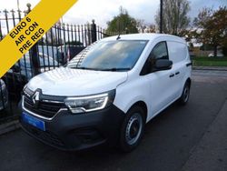 White Used 2023 Renault Kangoo MPV | £16,490