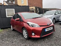 Used 2014 Toyota Yaris Hybrid | £7,990 (Expensive)