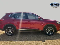 Red Used 2021 MG HS Exclusive SUV | £13,495 (Fair price)