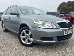 Grey Used 2011 Skoda Octavia SE Estate | £3,995 (Fair price)