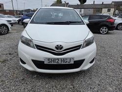White Used 2012 Toyota Yaris Hatchback | £4,790 (Fair price)