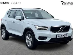 Ice white Used 2022 Volvo XC40 Momentum SUV | £19,450 (Super price)