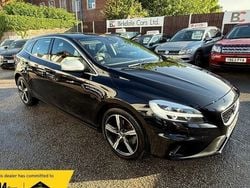 Black Used 2018 Volvo V40 R-Design Estate | £10,975 (Fair price)