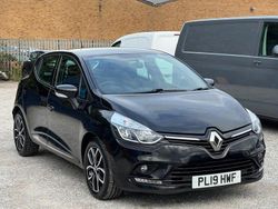 Black Used 2019 Renault Clio IV Play Hatchback | £6,495 (Super price)
