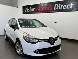 White Used 2015 Renault Clio IV Dynamique Hatchback | £5,680 (Good price)