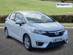 White Used 2017 Honda Jazz SE Hatchback | £8,619 (Fair price)