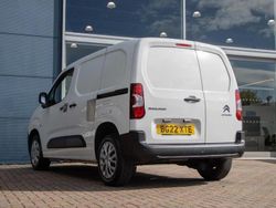 White Used 2022 Citroën Berlingo MPV | £9,412 (Good price)