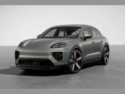 Green Used 2025 Porsche Macan SUV | £93,990