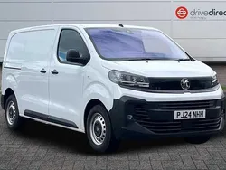 White Used 2024 Vauxhall Vivaro S Van | £18,850 (Fair price)