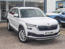 Moon white metallic Used 2021 Skoda Kodiaq SE SUV | £19,189 (Fair price)