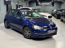 Blue Used 2017 VW Golf VII SE Hatchback | £10,995 (Good price)