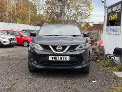 Black Used 2017 Nissan Qashqai Tekna SUV | £5,690 (Super price)