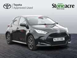 Black Used 2022 Toyota Yaris Hybrid Design Hatchback | £15,500 (Fair price)