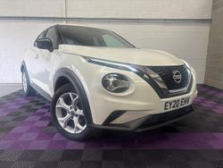 White Used 2020 Nissan Juke N-Connecta SUV | £10,995 (Fair price)