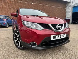 Red Used 2016 Nissan Qashqai Tekna SUV | £6,000 (Good price)