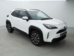 White Used 2023 Toyota Yaris Hybrid Design SUV | £20,990 (Fair price)