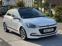 White Used 2017 Hyundai i20 Premium SE Hatchback | £11,995 (Fair price)