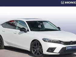 White Used 2022 Honda Civic Advance Hatchback | £28,495 (Fair price)