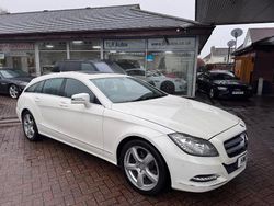 White Used 2025 Mercedes CLS350 Estate | £10,990