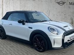 White Used 2023 Mini Cooper S Cabriolet Exclusive Cabriolet | £25,172 (Fair price)
