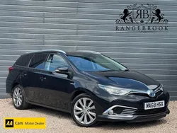 Black Used 2018 Toyota Auris Hybrid Estate | £10,699 (Fair price)