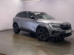 Grey Used 2023 Renault Austral Iconic Esprit Alpine SUV | £24,499 (Good price)