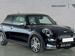 Black Used 2022 Mini Cooper S Exclusive Hatchback | £21,555 (Fair price)