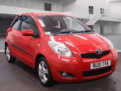 Red Used 2010 Toyota Yaris Hatchback | £2,399 (Good price)