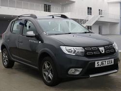 Grey Used 2017 Dacia Sandero Stepway Ambiance Hatchback | £6,299 (Fair price)