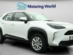 Used 2025 Toyota Yaris Hybrid Estate | £17,400 (Super price)