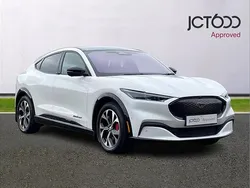 White Used 2022 Ford Mustang Mach-E Extended Range SUV | £27,000 (Expensive)