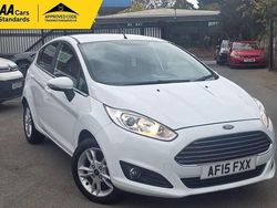 White Used 2015 Ford Fiesta Zetec Hatchback | £6,395 (Fair price)