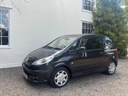 Black Used 2005 Peugeot 1007 Hatchback | £875