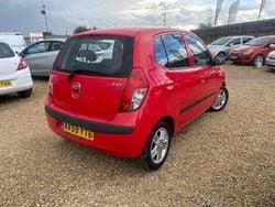 Red Used 2009 Hyundai i10 Comfort Hatchback | £1,799 (Good price)