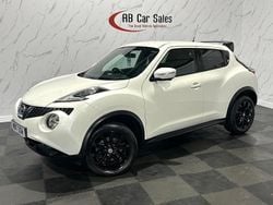 White Used 2017 Nissan Juke Tekna SUV | £9,999 (A bit pricey)